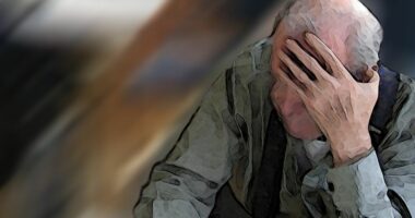 Studimi: Nëse flisni vetëm një gjuhë, keni një rrezik më të lartë të demencës