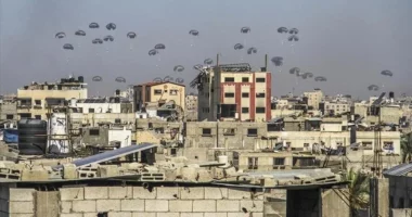 SHBA dërgon sërish ndihma nga ajri në veri të Gazës