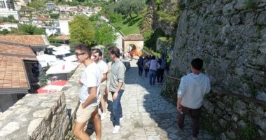 Kruja mbipopullohet nga turistët/ Muzeu i Skënderbeut dhe pazari, atraksionet më të preferuara
