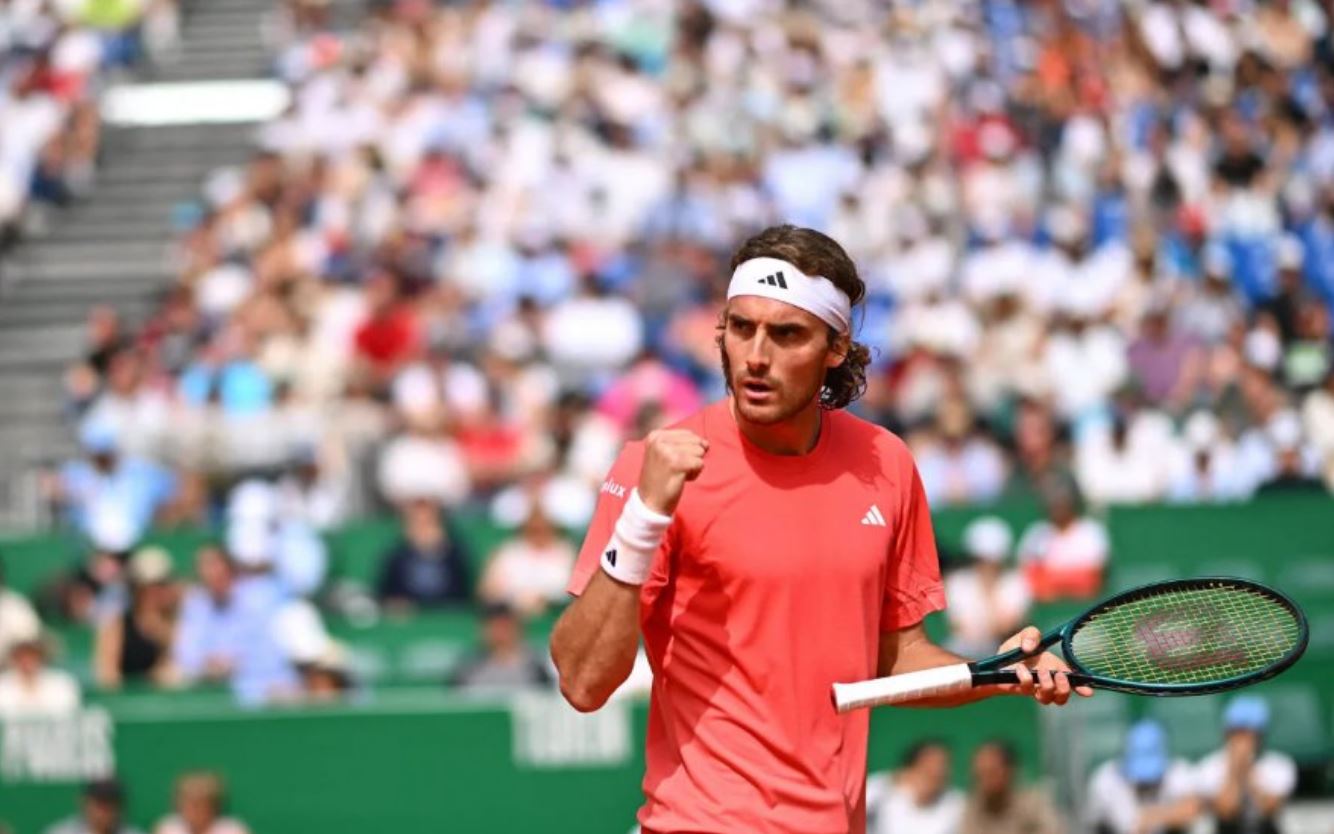 Tenis/ Tsitsipas finalist i Monte Carlo, greku mposht Jannik Sinner