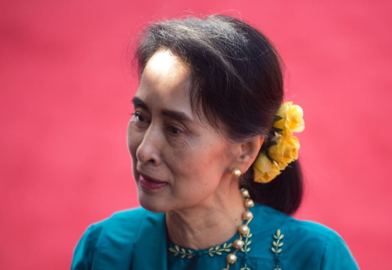 Ish udhëheqja e Mianmar, Aung San Suu Kyi lirohet nga burgu