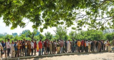 Temperatura ekstreme deri në 48 gradë Celcius, mbyllen shkollat në Indi