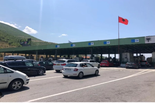 Shqipëri-Kosovë, pa kontrolle në kufi/ Për 9 muaj qytetarët e dy shteteve do të udhëtojnë pa kontrolle