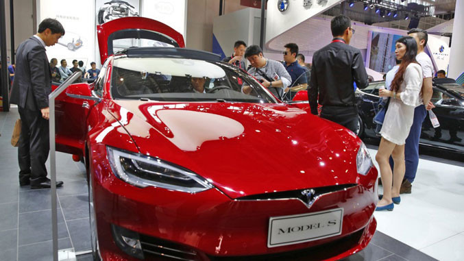 Shitjet e makinave Tesla në Evropë në prill janë më të ulëtat në 15 muajt e fundit