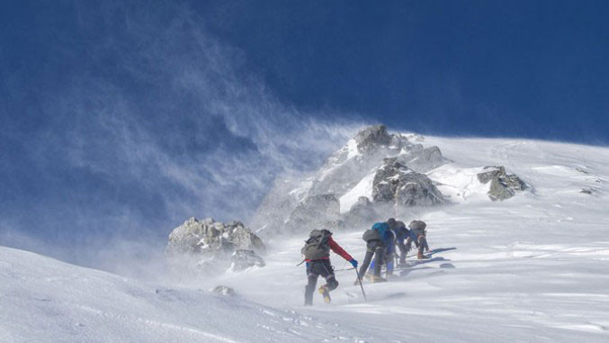 Dy skiatorë vdesin nga orteku në Amerikë