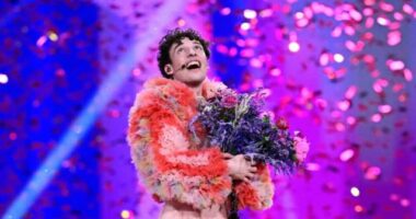 Fituesi i Eurovizionit i bën thirrje Zvicrës që të fusë një gjini të tretë në dokumentet zyrtare