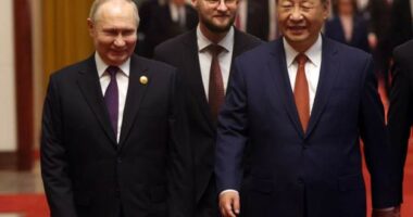 “Miku i vjetër” Vladimir Putin mbërrin në Kinë për vizitë shtetërore