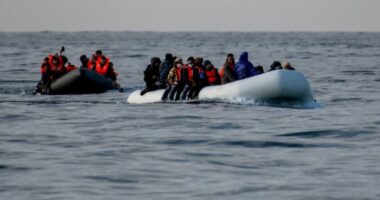 Më shumë se 10,000 azilkërkues kanë hyrë në Britani që nga janari