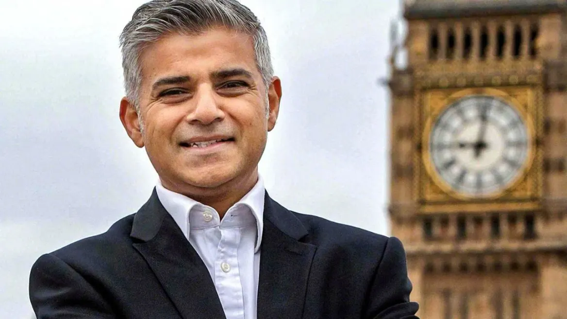 Sadiq Khan, rizgjidhet kryebashkiak i Londrës për herë të tretë. Historia e djalit të emigrantëve pakistanezë