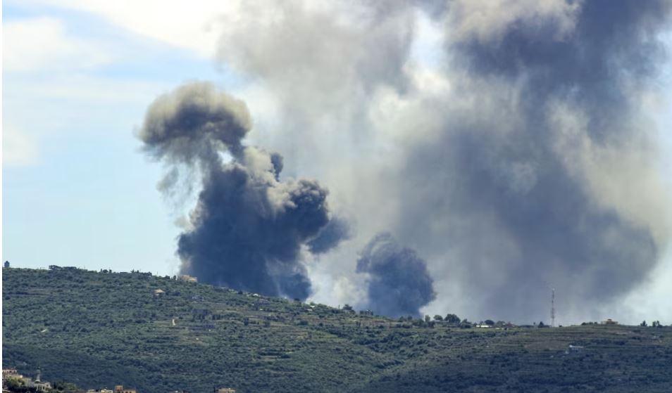 Izraeli dhe Hezbollahu sulmojnë njëri-tjetrin me raketa e dronë