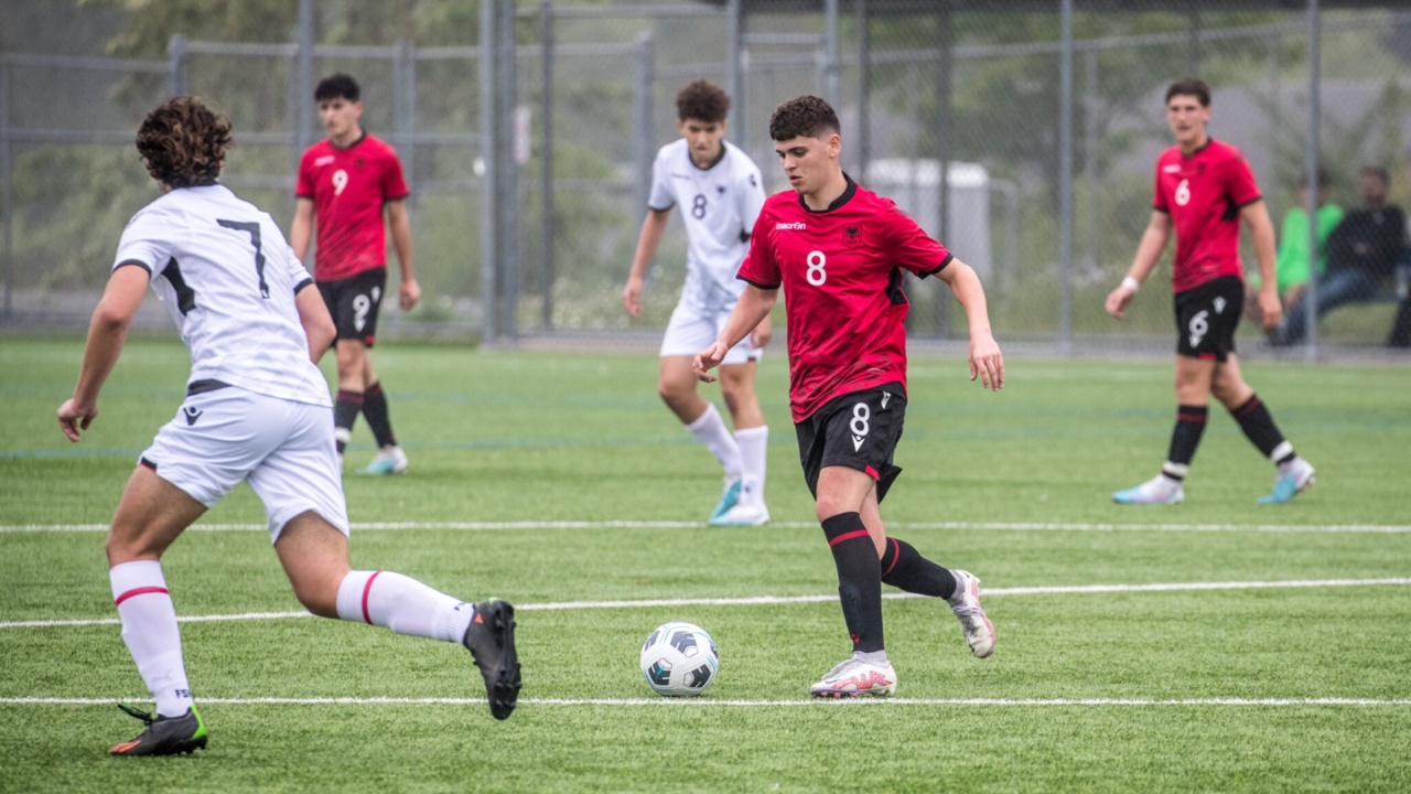 Seleksionimi i FSHF-së me futbollistët e rinj në SHBA e Kanada, aplikimet janë ende të hapura