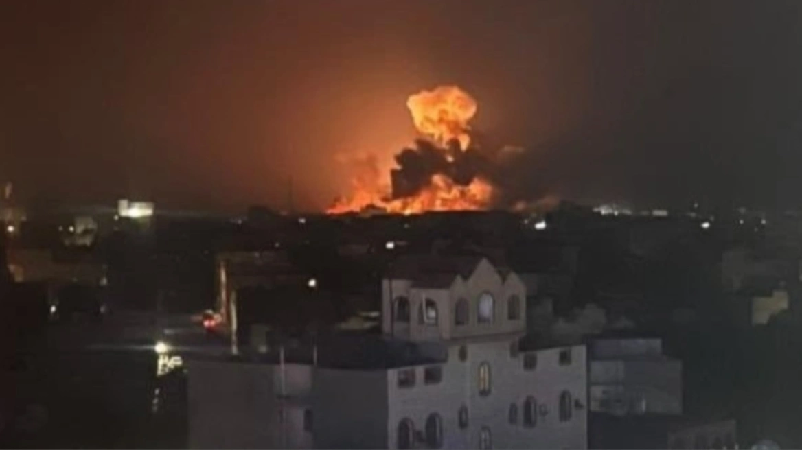 Forcat amerikane dhe britanike godasin 13 objektiva të rebelëve Houthi