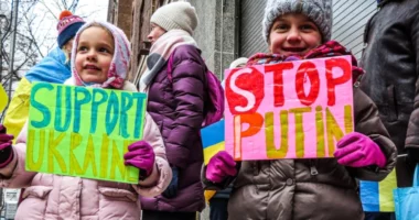 “Amnesty International”: Moska po i përdor fëmijët ukrainas si mjet për të kërcënuar familjet që kundërshtojnë luftën