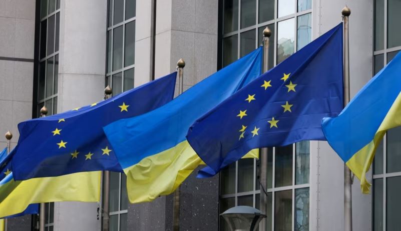 Ministrat e Mbrojtjes së BE-së diskutojnë për ndihmë të mëtejshme ushtarake për Ukrainën