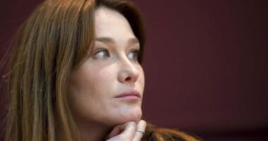 Carla Bruni flet për betejën me kancerin: Kam një vajzë 12-vjeçare dhe dua ta shoh të rritet