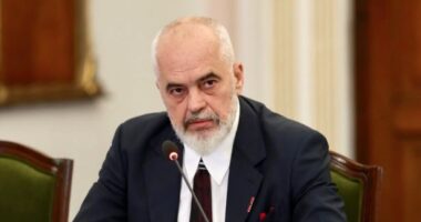 “Shtyrja e hapjes së kampeve i përket Italisë”, Rama: Ne ofruam vetëm tokën. Problem, funksionimi me burokracitë italiane dhe të BE-së