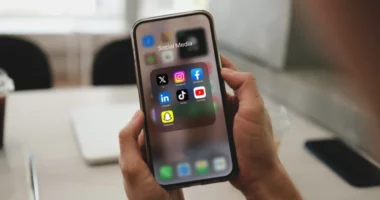 Një rrjet i ri social gati të hyjë në treg, synon të rinjtë