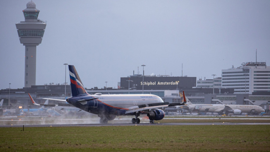 Holanda kërkon të reduktojë numrin e fluturimeve natën në aeroportin e Amsterdamit për shkak të zhurmës