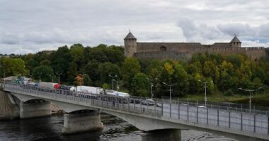 Estonia mbyll pikën kufitare me Rusinë gjatë natës