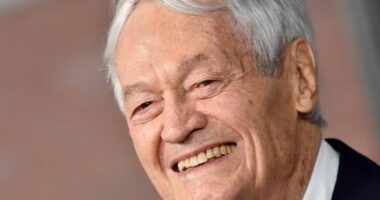 Roger Corman, producenti i famshëm hollivudian dhe “mbreti i filmave” ndërron jetë në moshën 98-vjeçare