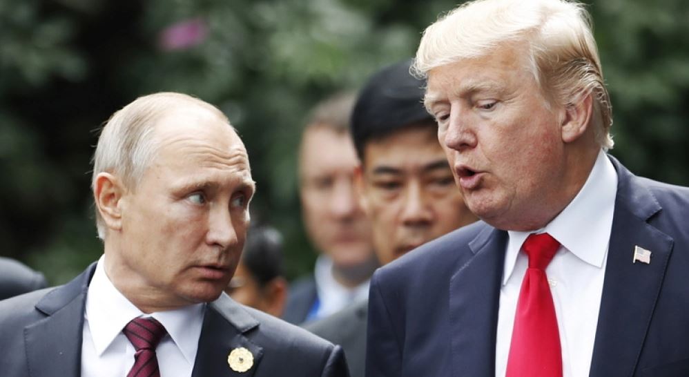 Kremlini hedh poshtë deklaratat e Trump: Putin nuk ka biseduar me ish presidentin për lirimin e gazetarit amerikan