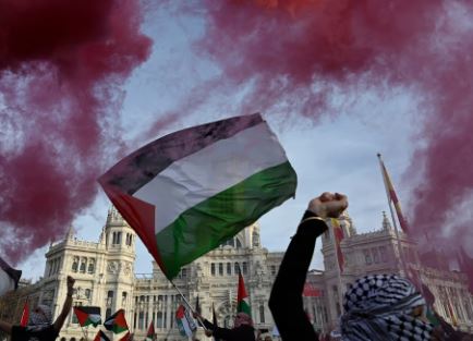 Spanja njeh zyrtarisht shtetin palestinez