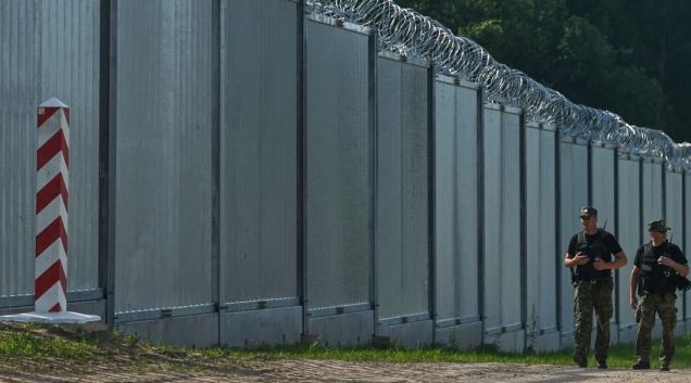 Polonia do të krijojë një zonë sigurie në kufi me Bjellorusinë