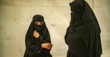 Hamburgu vendos ndalimin e perçes dhe burkës në shkolla