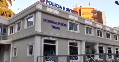 Tik Tok nuk qenka ndërprerë! Durrës, vihet në pranga 24 vjeçari, bëri thirrje për dhunë nga … Tik Tok