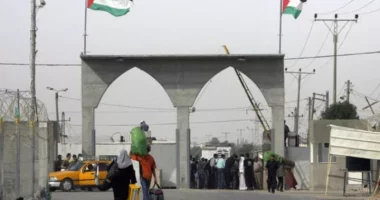 Ushtarët izraelitë dhe egjiptianë shkëmbejnë zjarr në kufirin Rafah, një i vrarë