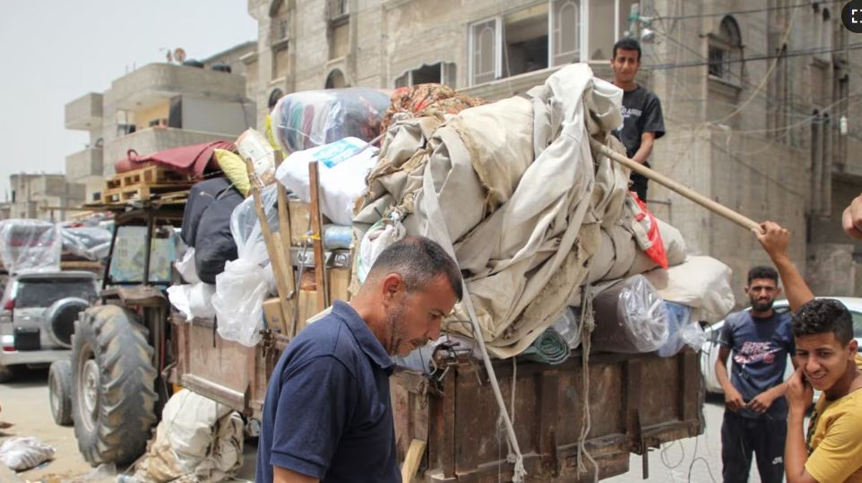 UNRWA: Mbi 810 mijë palestinezë u larguan nga Rafah në dy javë