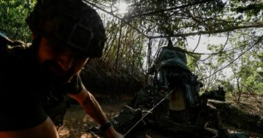 Burimet e hapura tregojnë shifrat e të vrarëve në luftë që Rusia përpiqet t’i fshehë