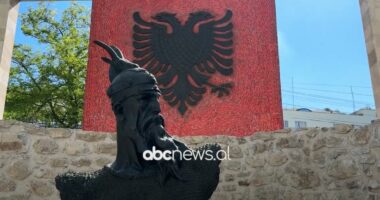 Përkujtohet ditëlindja e heroit kombëtar/ Lezhë, aktivitete në Memorialin e Gjergj Kastriot Skënderbeut