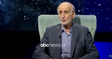 “Njoha Francën në diktaturë”, Tupja: Kishin kuriozitet për Shqipërinë, e ngatërronin me Libanin