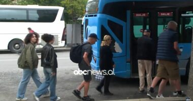 Turistët preferojnë urbanët/ Lëvizin në kryeqytet me mjete publike