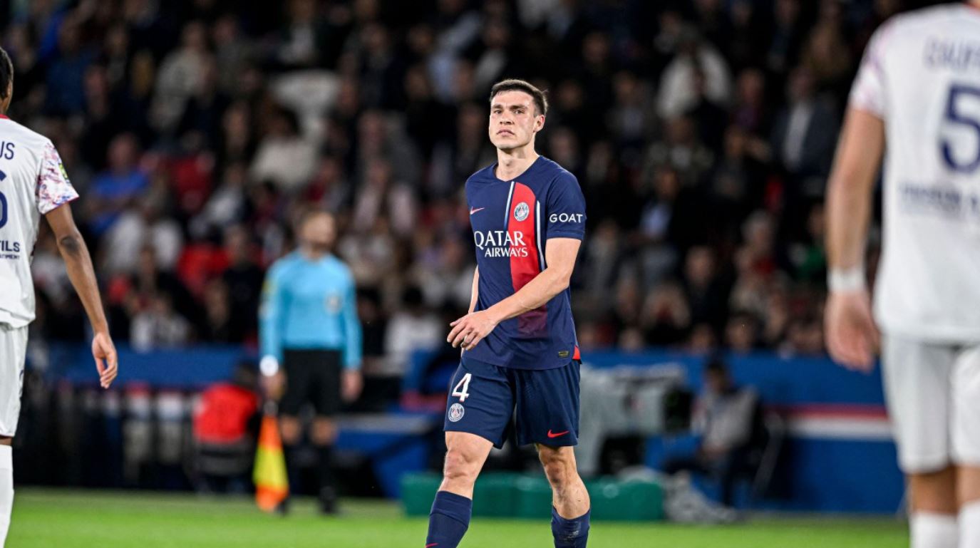 Juventus dëshiron të përforcojë mesfushën, synohet lojtari i PSG-së