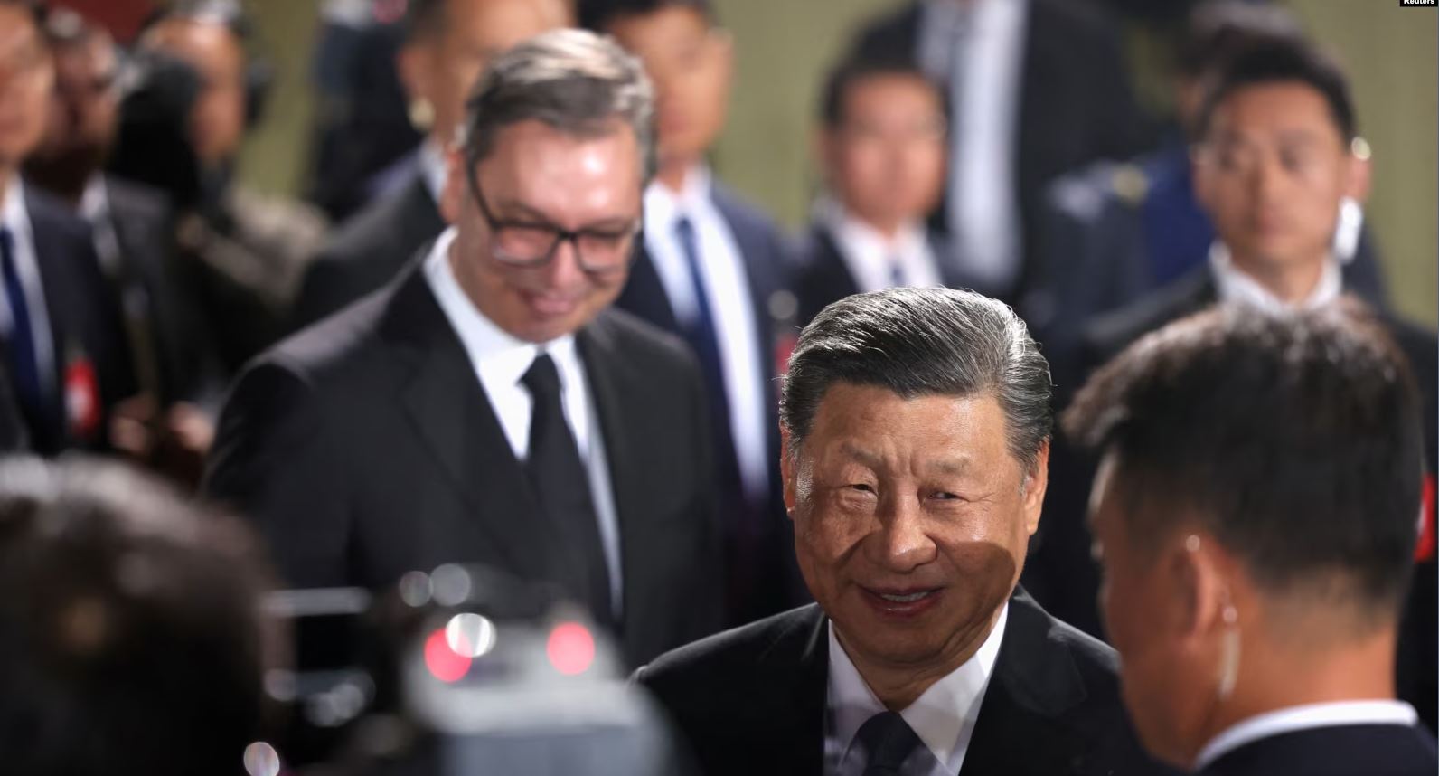 Presidenti kinez Xi Jinping në Serbi, pritet nga Vuçiç