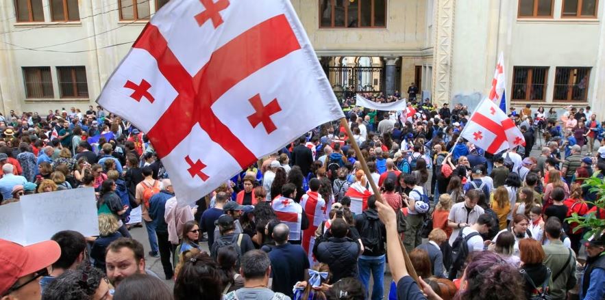 Protestuesit në Gjeorgji zotohen të vazhdojnë deri në rrëzimin e qeverisë