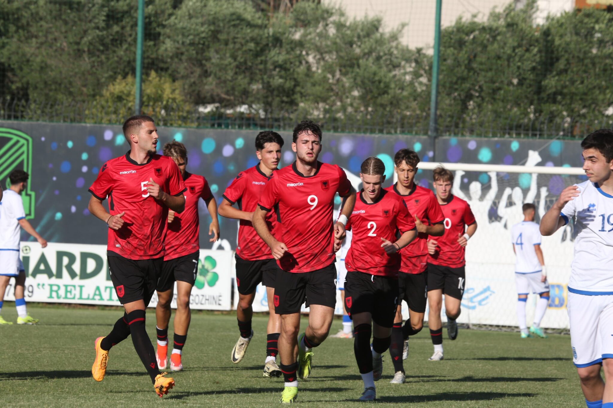 Miqësoret e moshave/ Shqipëria U-19 mund Kosovën, vendos dygolëshi i Flavio Sulejmanit