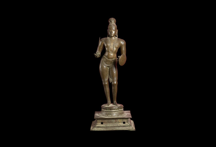 Universiteti i Oksfordit kthen skulpturën prej bronzi të shenjtorit hindu në Indi
