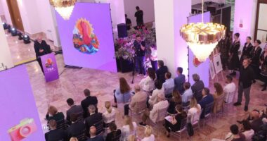 Turizmi, mundësi për të rinjtë/ Rama: Kurseni më shumë para se jashtë vendit! Transformimi i Shqipërisë, i pakthyeshëm