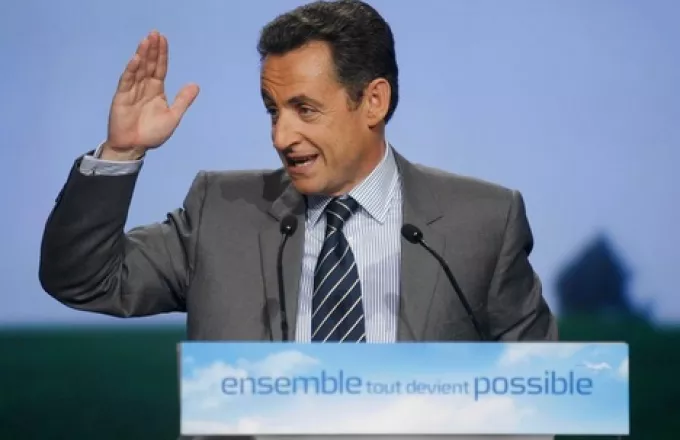 Sarkozy paralajmëron Macron: Vendimi për zgjedhje të parakohshme mund ta zhysë Francën në kaos
