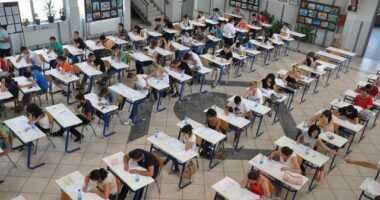 Matura 2024/ Rreth 28 mijë nxënës do testojnë dijet në lëndën Gjuhë Shqipe dhe Letërsi