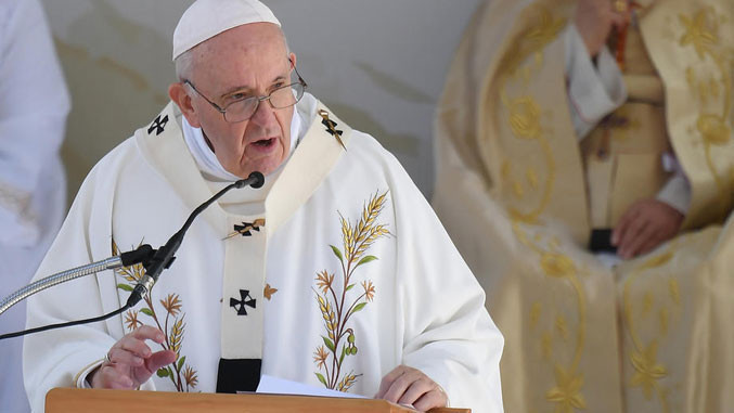 Papa Françesku u bëri thirrje besimtarëve të luten për popullin e Kinës