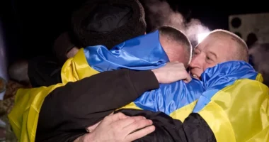 Ukraina dhe Rusia shkëmbejnë të burgosurit e luftës