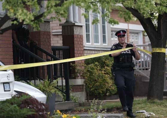 Të shtëna me armë në Kanada, një i vdekur dhe 3 të plagosur
