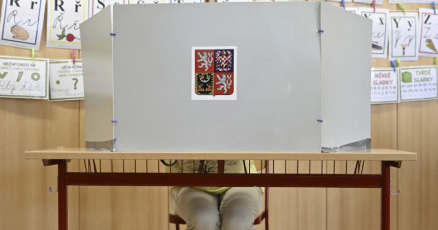 Dita e dytë e votimeve në Çeki, pjesëmarrja vlerësohet rreth 20%