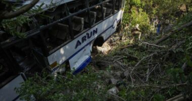 Militantët sulmojnë autobusin me pelegrinë, 10 viktima dhe 33 të plagosur