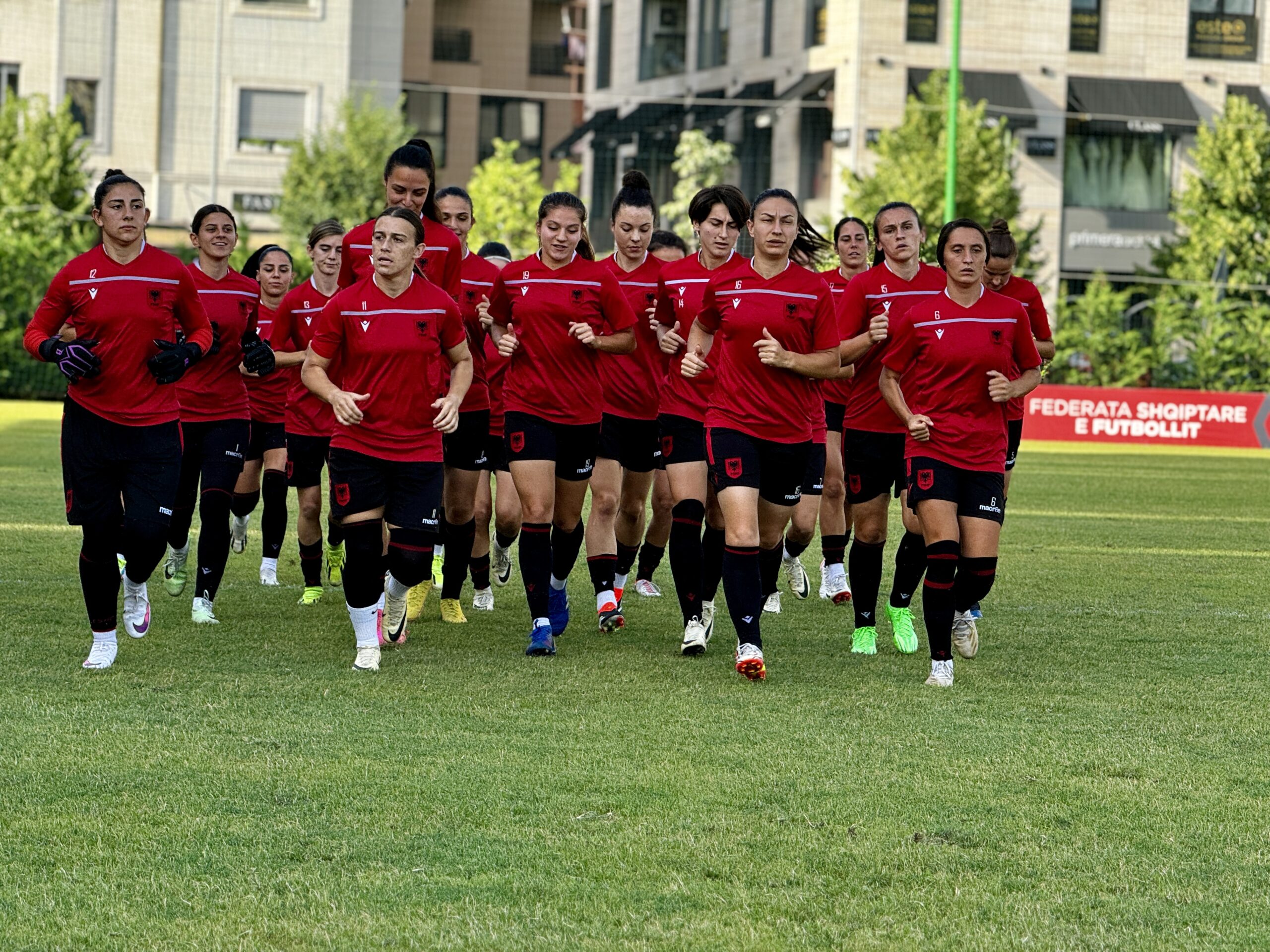 Kualifikueset e Women’s Euro 2025/ Shqipëria e vajzave nis përgatitjet për sfidën ndaj Luksemburgut