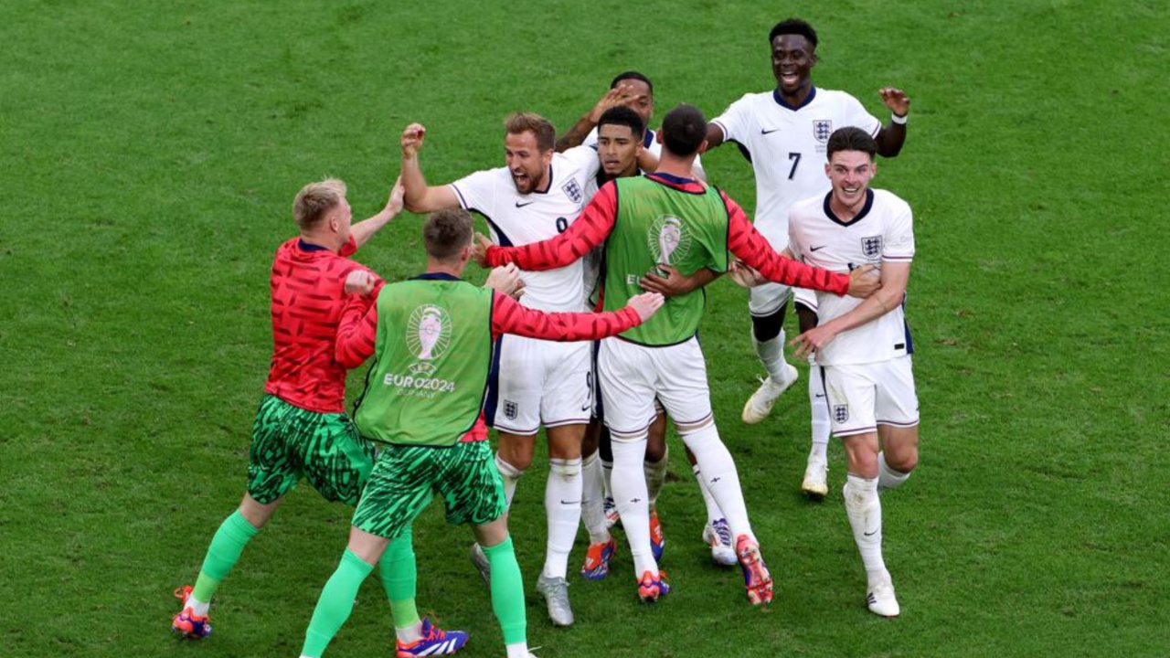 Bellingham shpëton “Tre Luanët” nga turpi, Anglia siguron me vështirësi çerekfinalet e Euro 2024